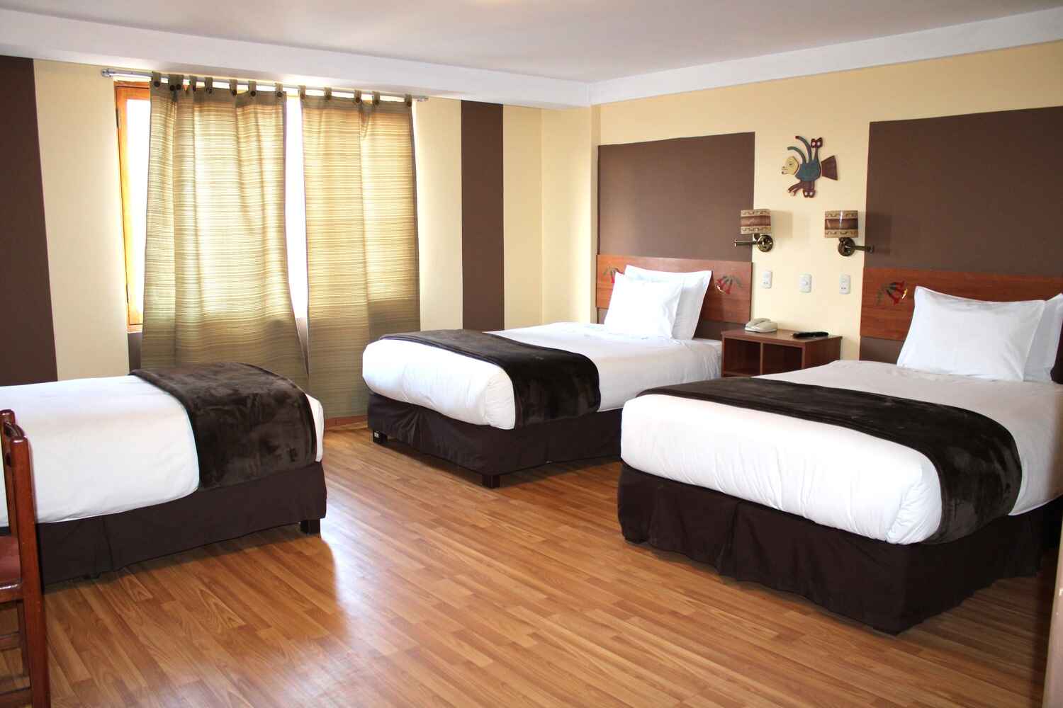 hotel-intiqa-puno-peru-habitacion-triple-vista-frontal