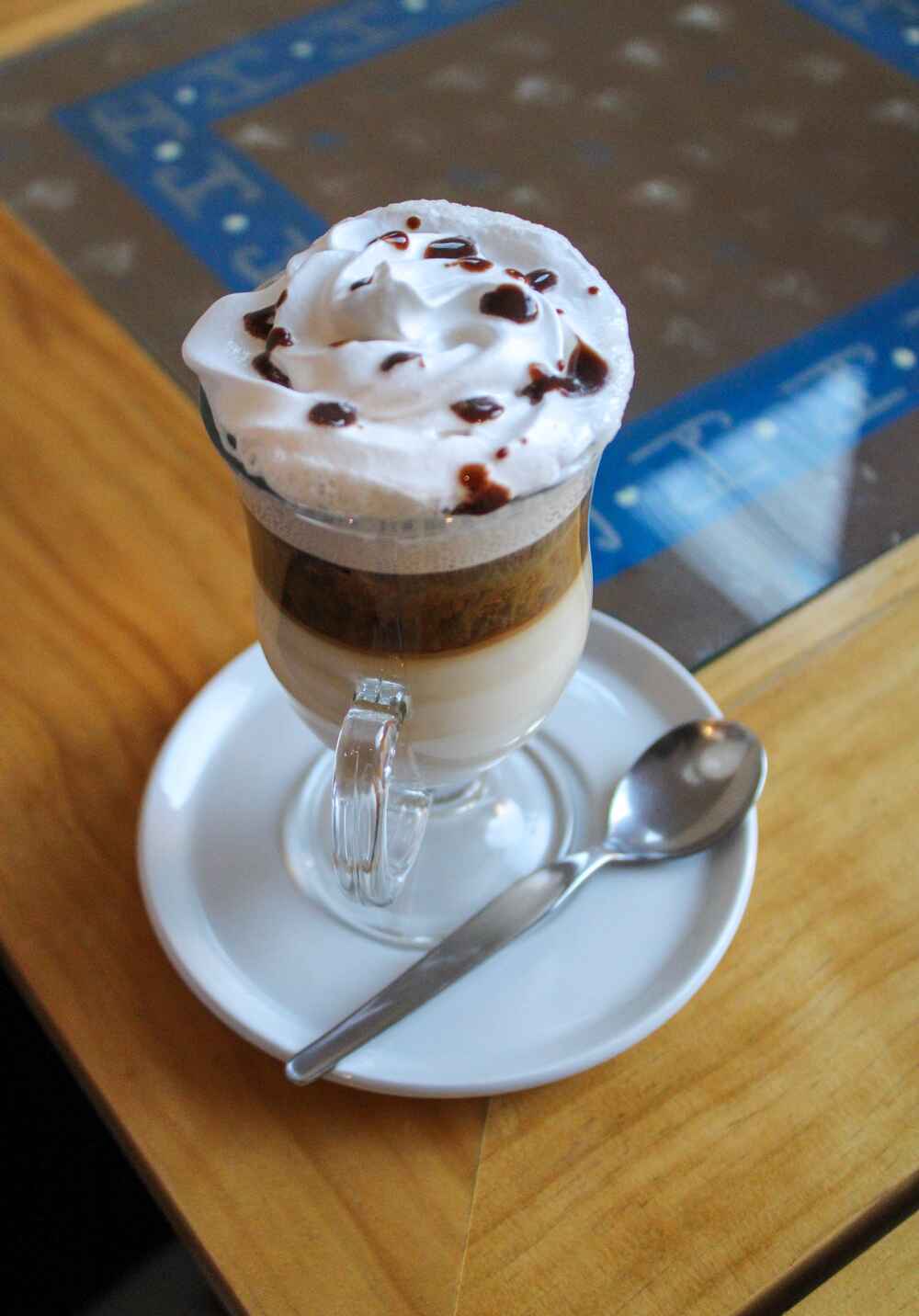 hotel-intiqa-puno-peru-instalaciones-comedor-postre